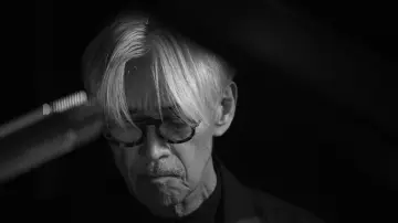 Задник до фільму "Ryuichi Sakamoto | Opus" #198039
